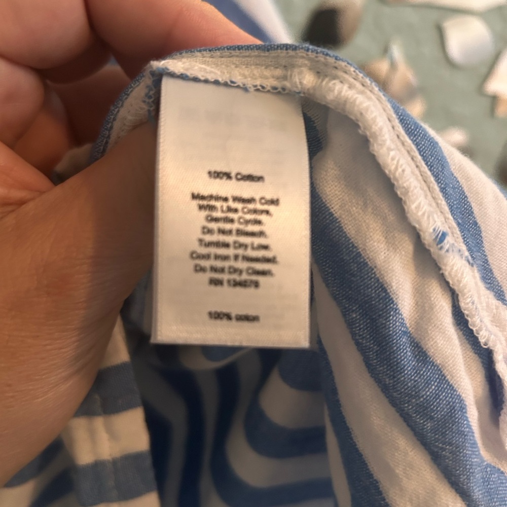 Vineyard Vines Woman Blue and White Striped Shirt M - Picture 5 of 5